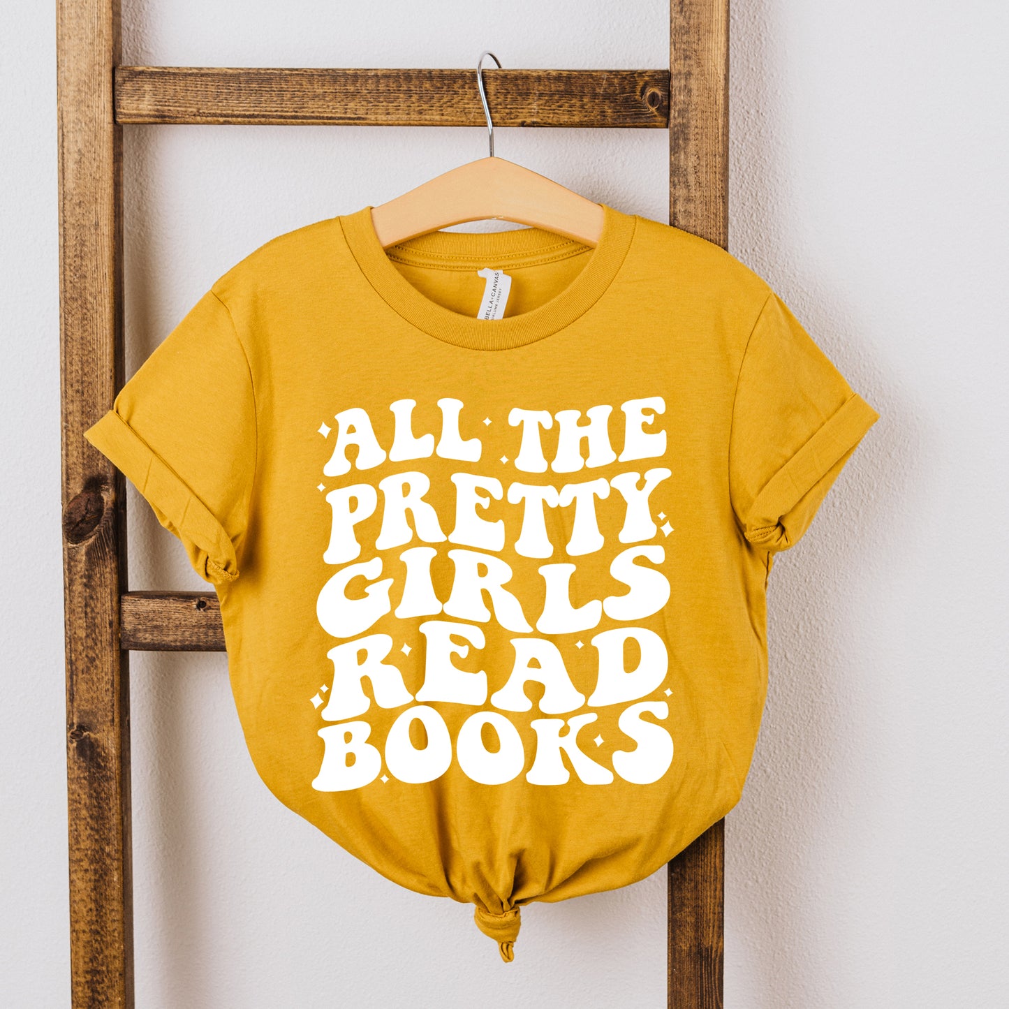 Pretty Girls Read Books | Youth Graphic Short Sleeve Tee
