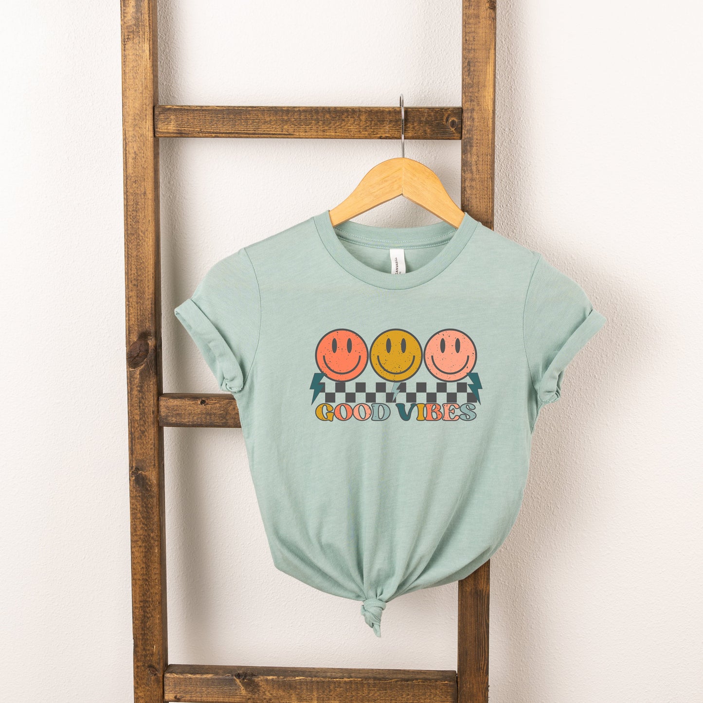 Checkered Good Vibes Smiley Face | Youth Short Sleeve Crew Neck