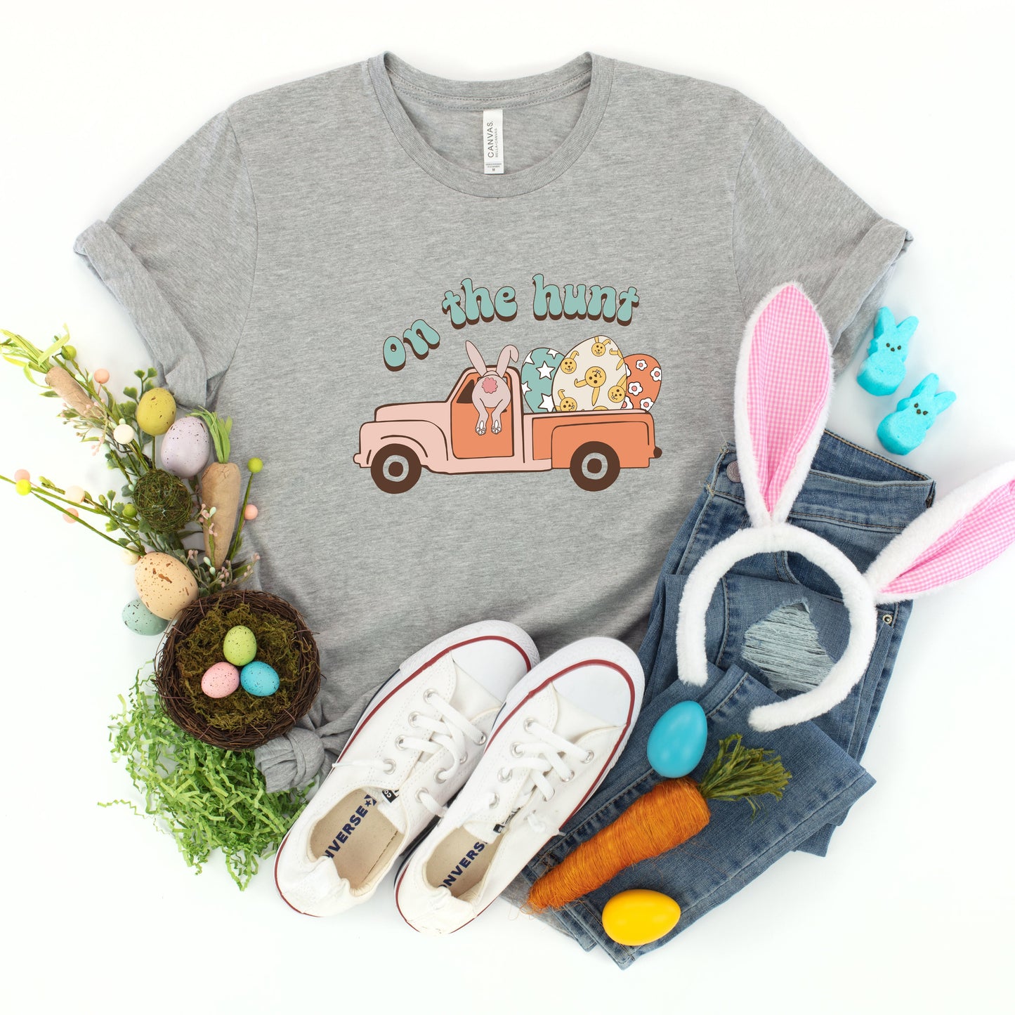 On The Hunt Truck Eggs | Youth Short Sleeve Crew Neck